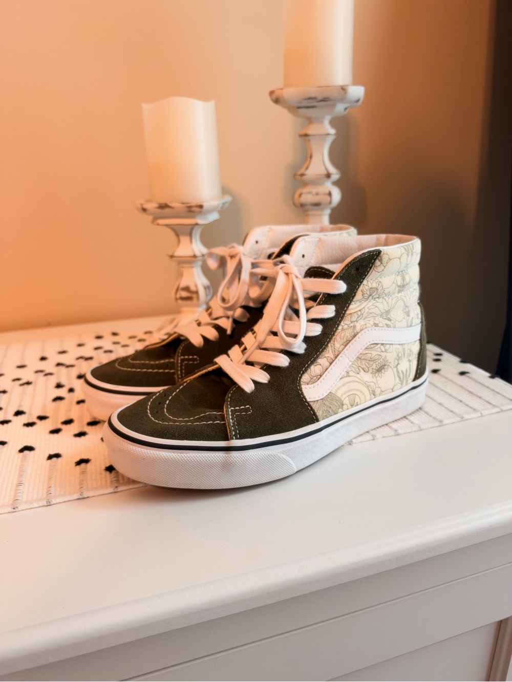 Vans Sk8-Hi High-Top Sneakers Desert Skulls Size M7/W8.5